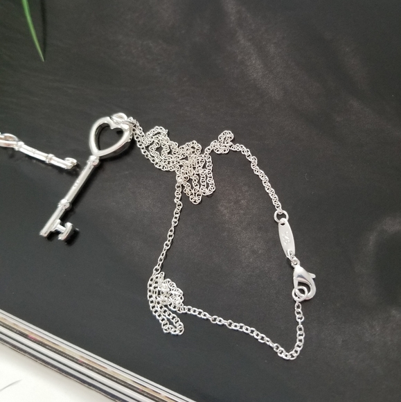 💎STERLING SILVER NECKLACE AND EARRINGS - Picture 4 of 6